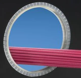 מגן סף לבן מחורץ , פנל PANDUIT GEE62FR-CY , 0.9MM ~ 1.6MM