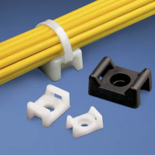 תושבת לקשירה - רוחב 13.0mm - בורג M3 - ניילון