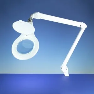 תפס שולחני לבן לזכוכית מגדלת שולחנית LIGHTCRAFT